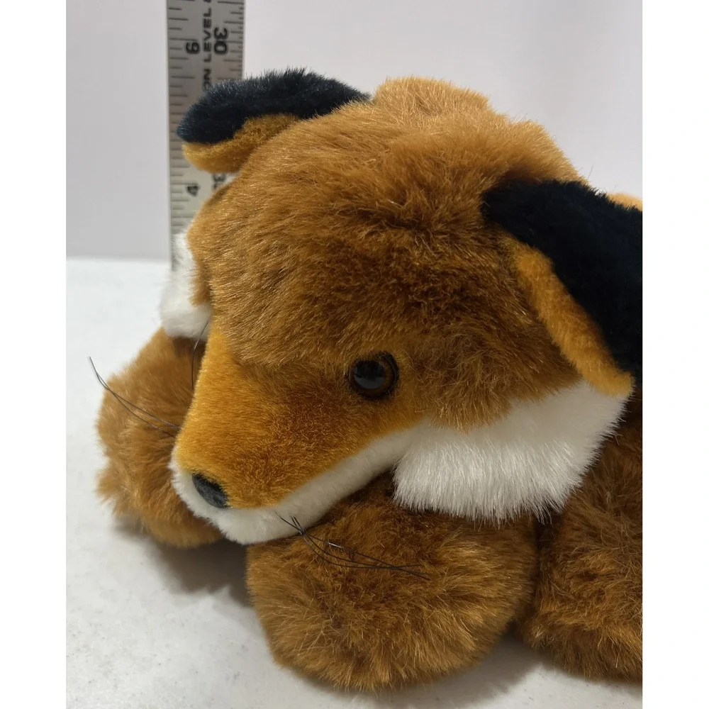 1994 Vintage 24K Polar Puff Special Effects Laying Fox-Plush Toy 4181 -Excellent